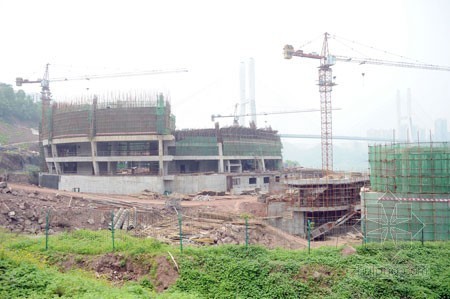 看台钢结构棚资料下载-重庆国际马戏城主体建设有望7月完工 将成新地标