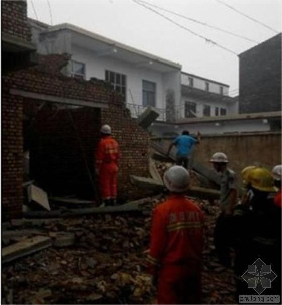 自建房的设计施工流程资料下载-河南商丘村民在建房坍塌2死1伤 类似事故曾频发