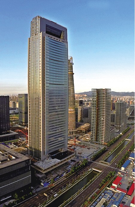 广场商业配套资料下载-宁波第一高楼256.8米 环球航运广场即将完工