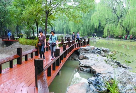 护城河滨水景观资料下载-积水潭桥护城河绿廊景观向市民开放