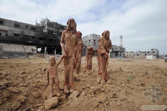 战争景观设计资料下载-“逃离家园” 黏土雕塑倾述的战争苦难