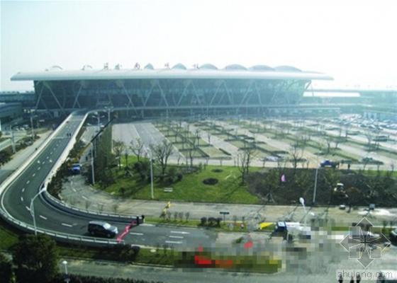 吸声金属屋面资料下载-苏南硕放机场二期航站楼竣工 外形似“怒放的莲花”