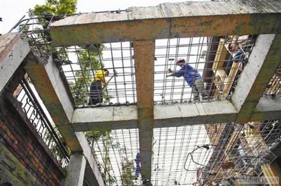 重庆安平建筑办公室资料下载-重庆江北拆除太阳海岸别墅区13户违法建筑