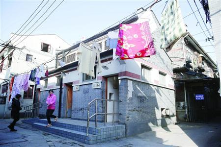 农村厕所改造三格化粪池资料下载-上海一公厕建成70年仍可使用 新建厕所参考其结构