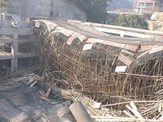 石家庄建筑材料资料下载-石家庄某工地违规施工坍塌 导致5死4伤