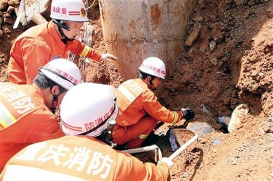 黔江一工地排水沟施工塌方 一人被埋身亡-黔江一在建工地塌方 一人被埋压身亡