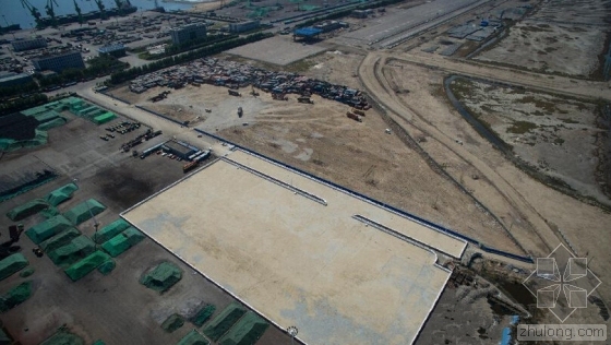 事故池cad资料下载-天津港事故现场建成两万平方米防渗池 预装污染土