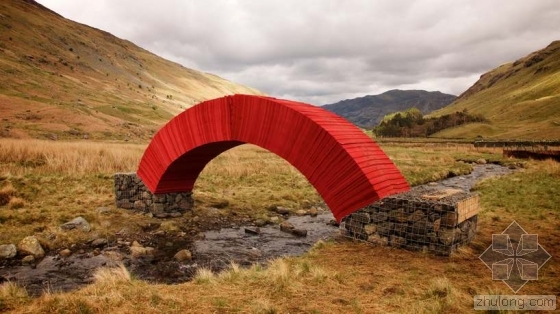 人行桥改造资料下载-英国纸质人行桥 仅仅20000张芙蓉红纸搭建而成