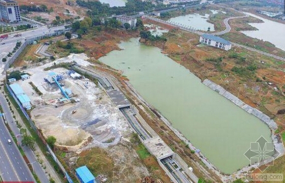 欧式小区游泳池资料下载-安徽353亩黄金地块闲置5年成菜地 建筑基坑变泳池