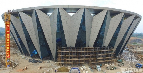 艺术造型建筑资料下载-湖南邵阳4.5亿建“钻石”造型艺术中心 月底竣工使用