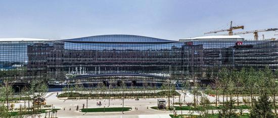 腾讯北京总部大楼基于资料下载-新浪总部大楼现已竣工即将投入使用