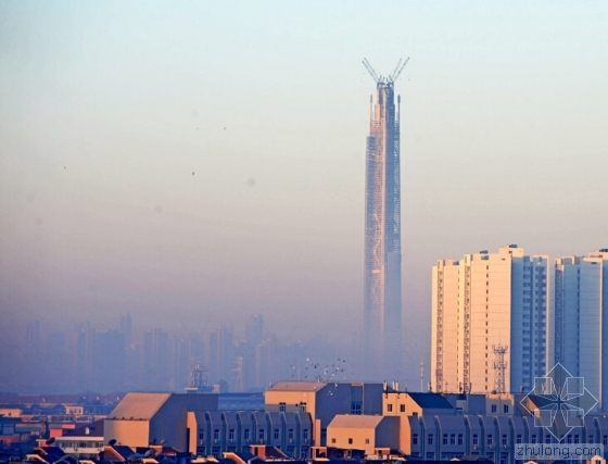 超高层拆塔吊资料下载-天津117大厦625米塔吊拆除创国内拆塔高度新纪录
