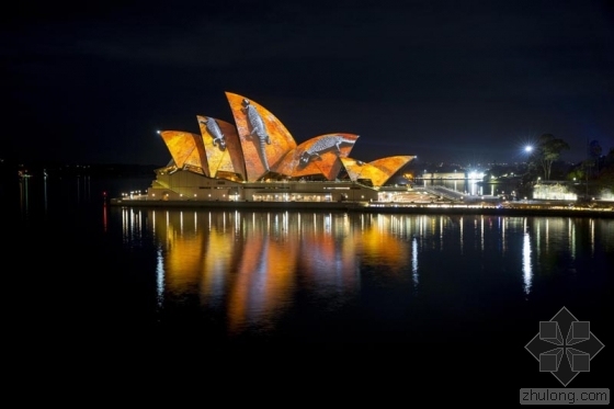 悉尼歌剧院案例资料下载-悉尼歌剧院上演奇妙灯光秀