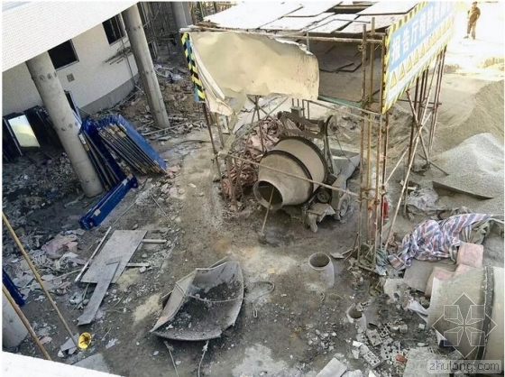 塔吊吊斗规范资料下载-福建一建筑工地塔吊钢丝断裂吊斗砸死两名工人