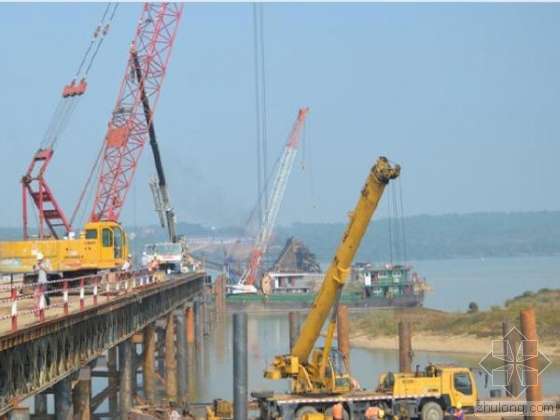 大跨度桥图资料下载-世界第一座大跨度无碴轨道高速铁路斜拉桥开建