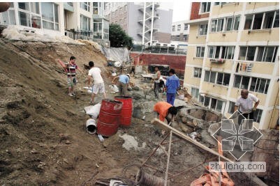 边坡安全鉴定规范资料下载-打20根加固桩居民面对“鉴定报告”依然不放心