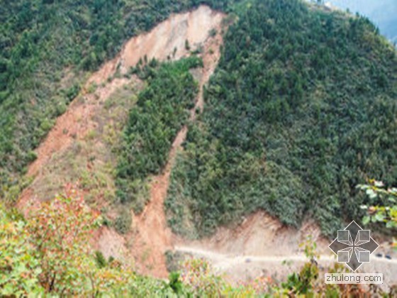 富宁新闻山体滑坡资料下载-陕西柞水突发山体滑坡 4人被埋