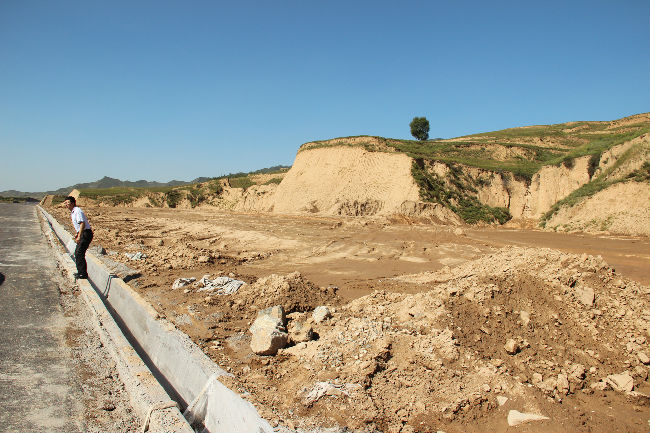 海南：环岛旅行公路儋州段路基工程行将完结