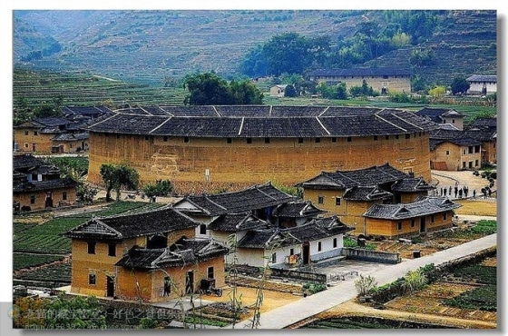 建筑手绘技法教材资料下载-中国十大最美民居建筑