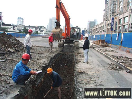 工业建筑施工工艺图解资料下载-（清楚大图，文字解释）地下连续墙施工工艺图解