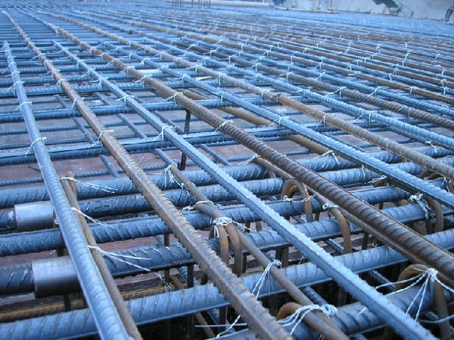 预应力管桩钢筋笼施工资料下载-施工中降低钢筋损耗率的12种方法
