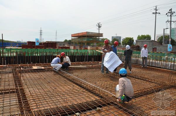 项目施工困难与对策资料下载-钢筋施工常见错误及对策，不要再犯错啦！