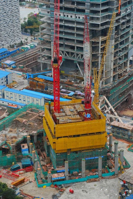 工程概况:    本工程位于广州珠江新城,西部毗邻广州东塔,南部