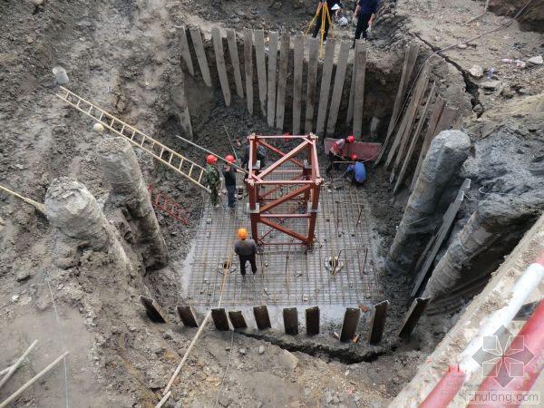 地下室施工全过程动画资料下载-高层建筑地下室基坑施工全过程图片集（三）