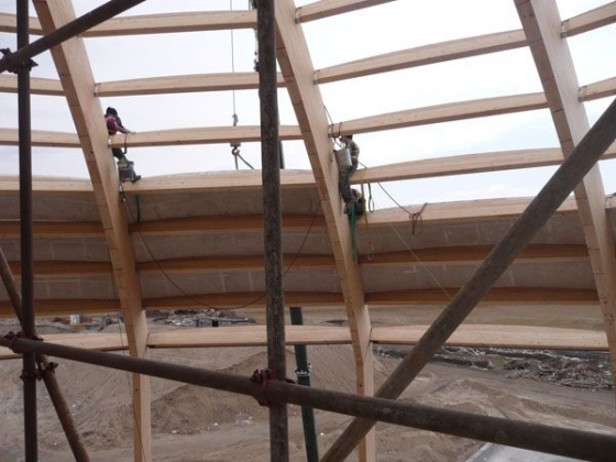 中国最大跨度木结构蒙古包施工过程-25.jpg