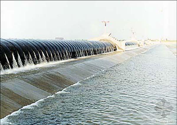 四川河道治理资料下载-橡胶坝在河道治理工程中的应用包括哪些方面