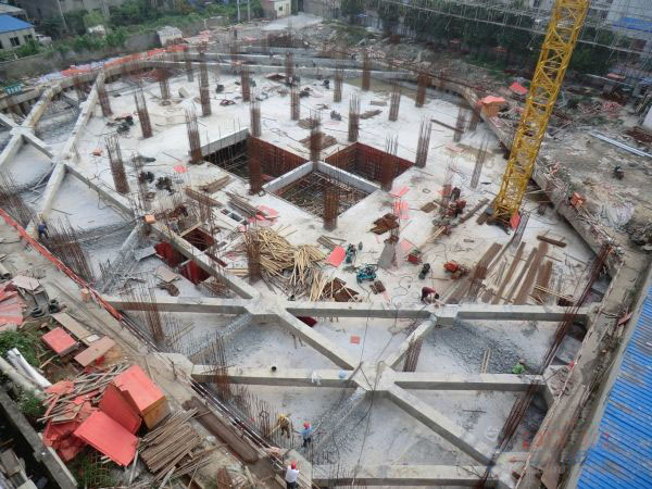 高层建筑地下室基坑施工全过程图片集二-地基基础-筑龙岩土工程论坛