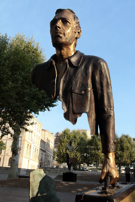 [分享]雕塑群"旅行者"的守望——残缺也是美!