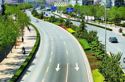 高速路绿化带资料下载-道路绿化带种植设计