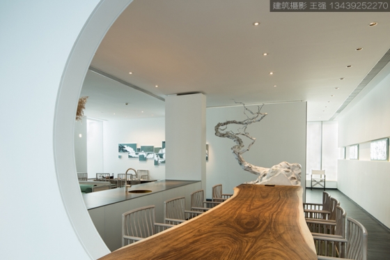 [分享]居然之家楼顶梁建国老师作品