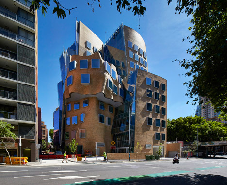 悉尼科技大学商学院教学楼资料下载-弗兰克·盖里设计的悉尼科技大学商学院