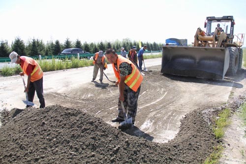 安徽省城镇道路资料下载-为环保出力！教你如何在市政道路施工中节能降耗