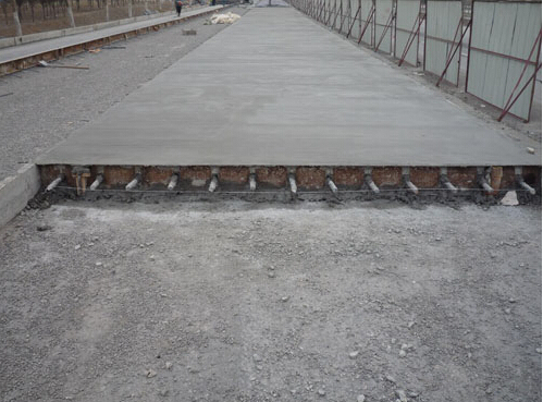 路面防滑槽资料下载-水泥混凝土路面十大修补技术