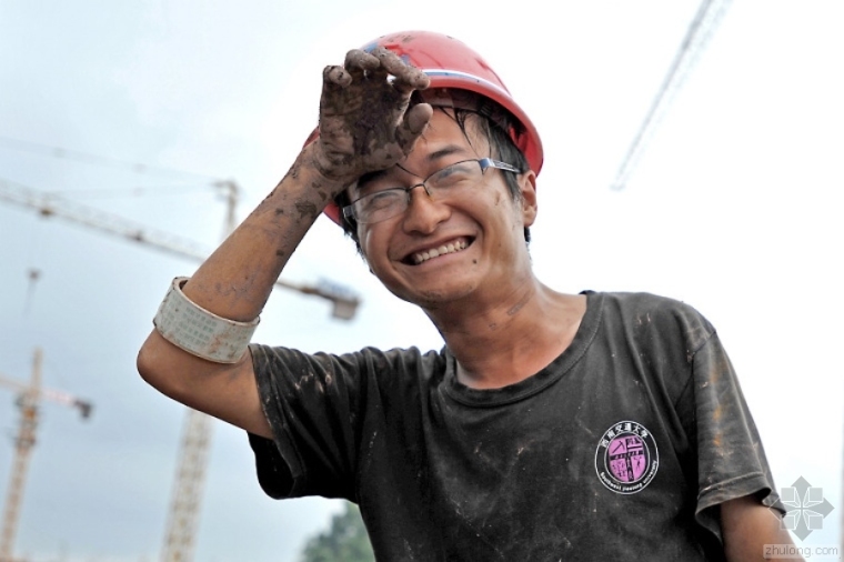 建筑工地图表资料下载-毕业季，土木毕业生的“钱”途与出路