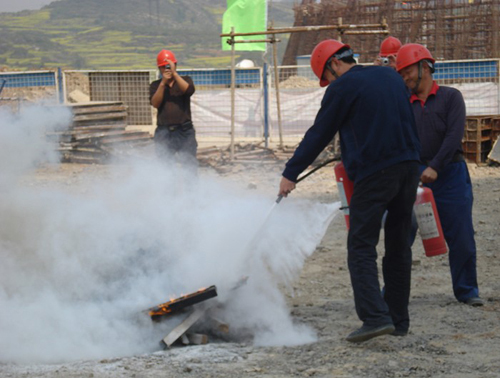 市政工程防火技术方案资料下载-市政工程监理人员为你简析施工现场的防火要求