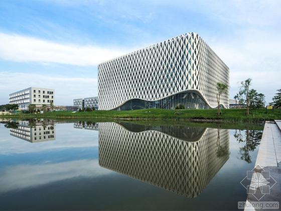 珠海工程学院投标方案资料下载-北京建筑工程学院新校区图书馆