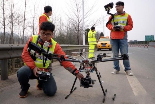 建筑数据采集资料下载-无人机数据采集系统在公路养护中的应用展望