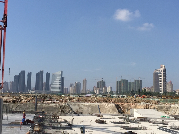地下综合管廊照片资料下载-施工现场照片，地下室施工