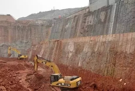 湖北12层住宅图纸资料下载-一栋33层的住宅 从基坑开挖到竣工的全套流程