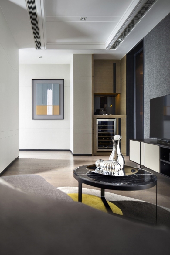 [分享]梁志天丨香港迎海复式样板房设计