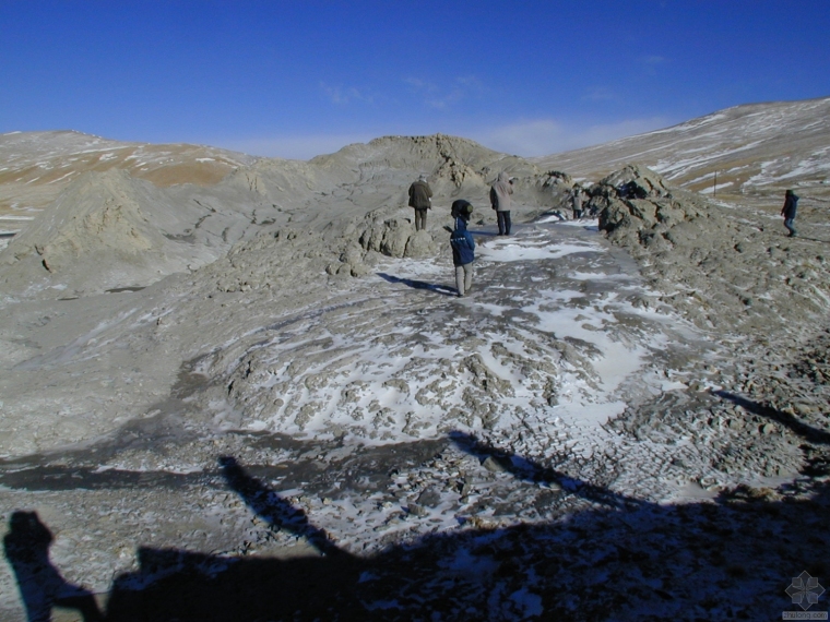 地铁深基坑坍塌事故资料下载-冻土地基桩基础施工注意要点