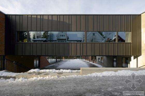 挪威尼特达尔Sorli学校外部实景图-挪威尼特达尔Sorli学校第10张图片