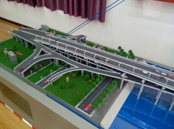 杨泗港长江大桥引桥实物模型-P50921-160813(1)