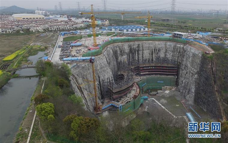 深坑酒店建筑方案资料下载-“世界建筑奇迹”上海深坑酒店明年建成