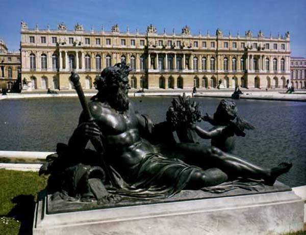凡尔赛宫花园景观资料下载-凡尔赛宫