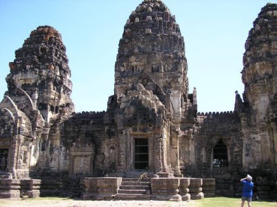 寺院图纸资料下载-山友寺院(Vat Sam Yot in Lopburi)